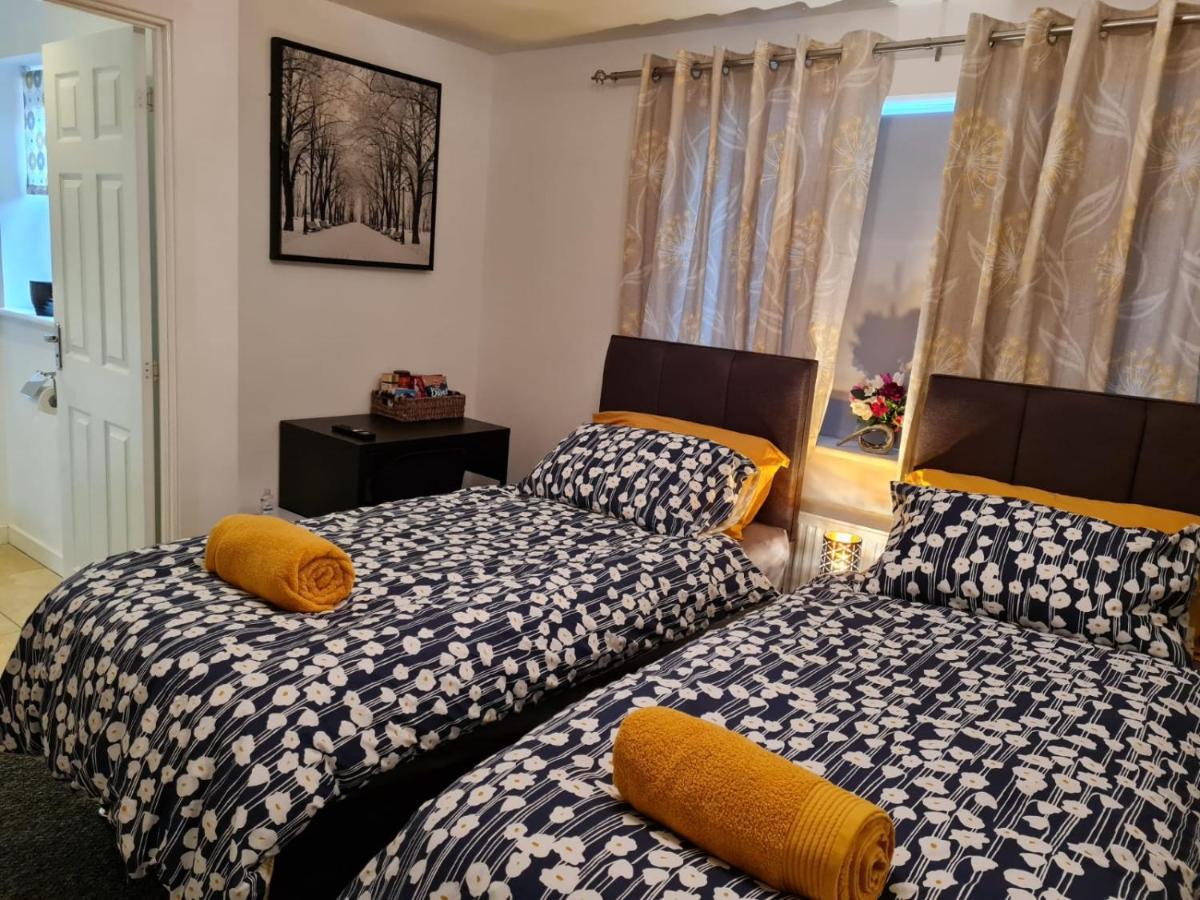 Апартаменты M&B Haven - Ситтингбурн Экстерьер фото